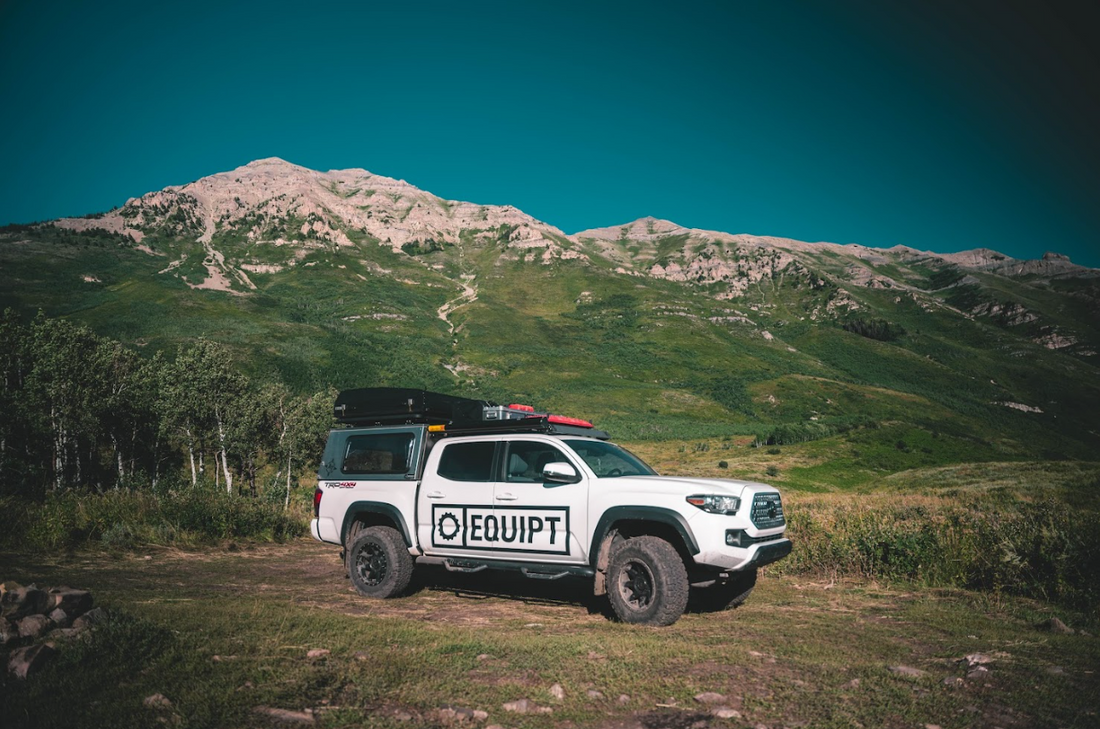 Sabre Hard Shell Roof Top Tent